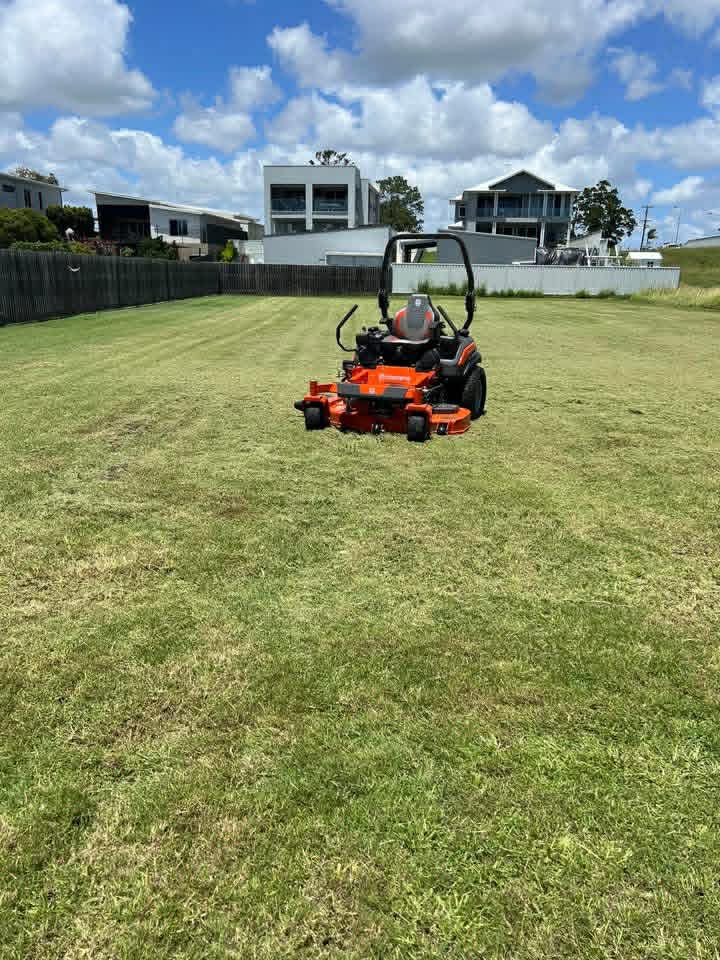 Lawn detail 5